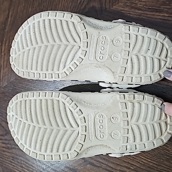 Crocs - Picture 3 of 3